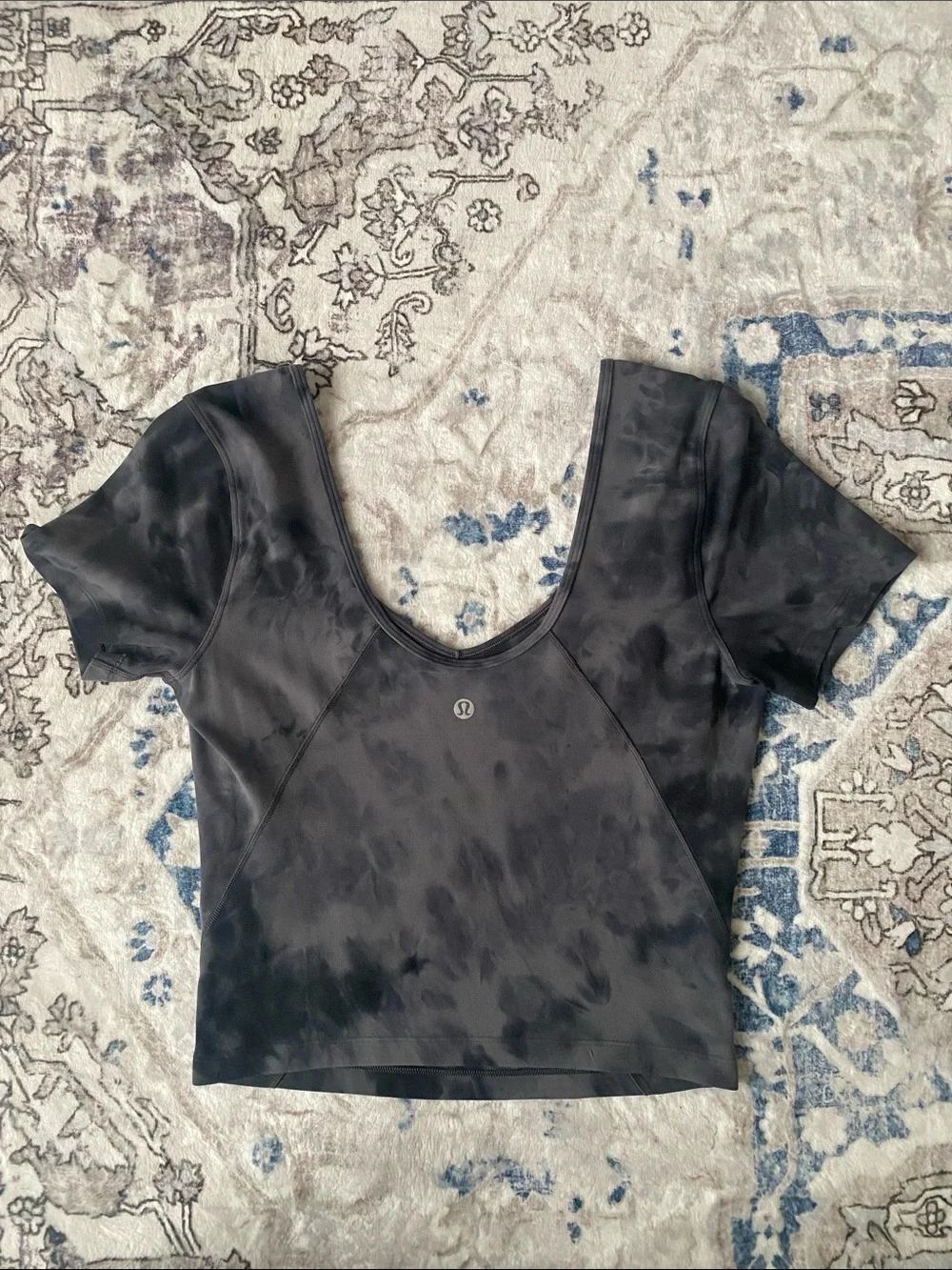 Lululemon Athletica Women's Black Tie-Dye Scoop Crop Top
